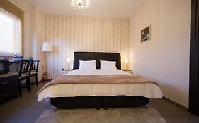 Margarita'S Suites